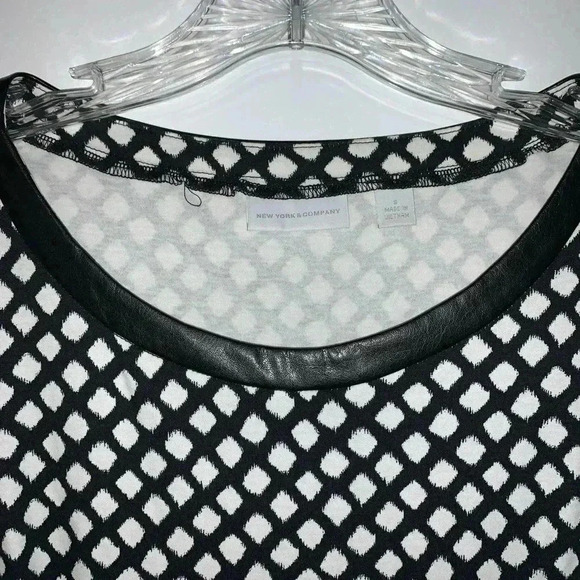 New York & Company Lattice Print​​ - Picture 5 of 7